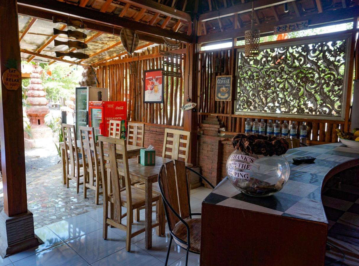 Wisma Pulau Merah Pasanggaran Esterno foto